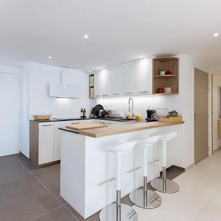 Clos Des Chenes - Terrace With Sea View, Modern, Ac Apartment